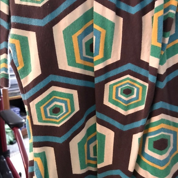 Maurice’s Geometric Shirt - Picture 3 of 3